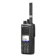 Motorola DP4800 UHF - digitální radiostanice, pohled z boku