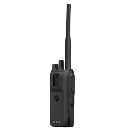 Motorola MOTOTRBO™ R2 VHF analog - přenosná digitální vysílačka - pohled ze zadu