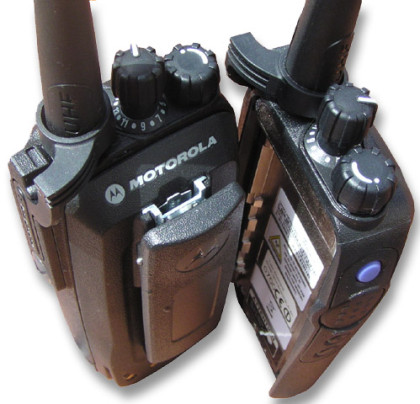 MOTOROLA DP 3400 UHF - digitální radiostanice - detail