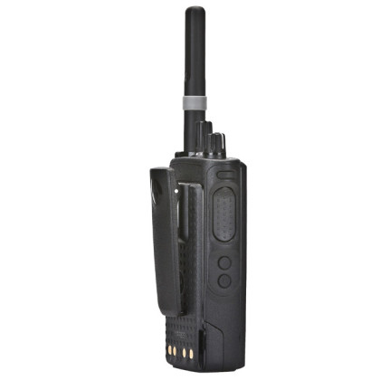 Motorola DP4600 UHF - pohled na zadní stranu