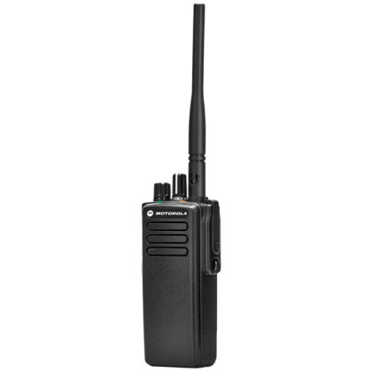 Motorola MOTOTRBO™ DP4400e VHF MDH56JDC9VA1AN v provedení s širokopásmovou anténou