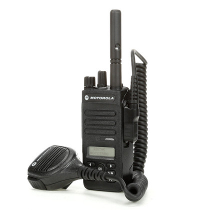 Motorola MOTOTRBO™ DP2600e UHF - radiostanice s odděleným reproduktorem s mikrofonem (není součástí balení radiostanice)