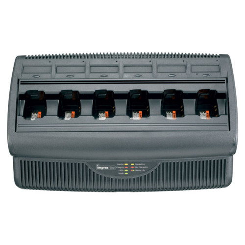 WPLN4213 Stolní 6 pozicový inteligentní nabíječ IMPRES pro vysílačky Motorola DP - pohled na horní stranu