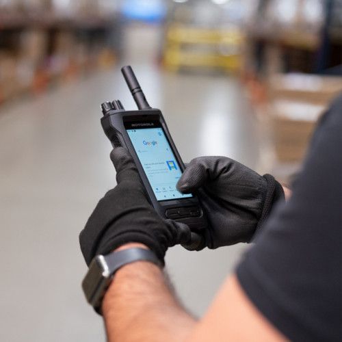 Motorola MOTOTRBO™ Ion UHF, LTE, WiFi, BT, GPS - Google vyhledávač